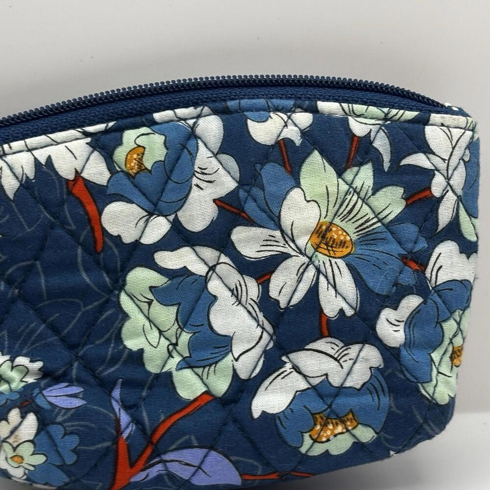 Vera Bradley Blue Floral Bursts Coin Wallet Card Pouch Zip Floral Storage Clean